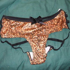 SEDUCTION by Frederick's Leopard cage panty S